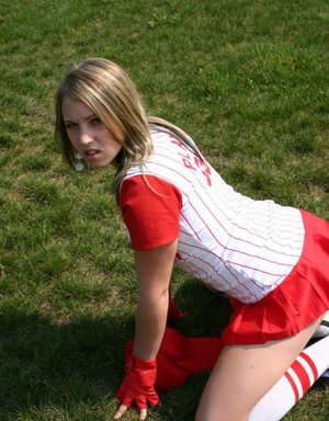 18 year old Brooke Lynn giving and receiving oral sex before facial cumshot